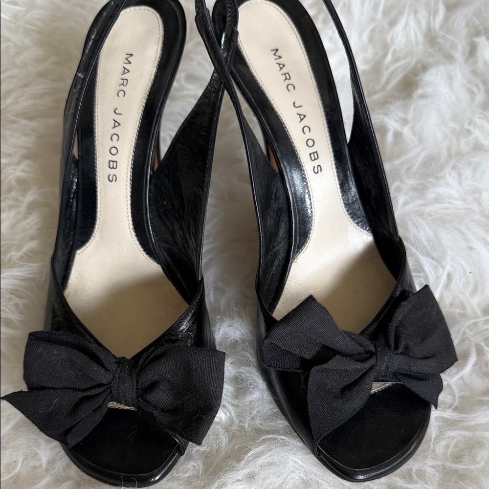 Marc Jacobs Black Patent Peep-Toe Slingback Heels with Bow Accent
